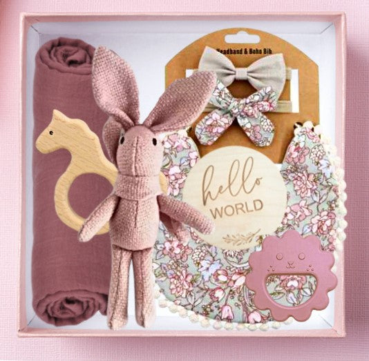 Pure Love newborn gift box - 8 piece gift box SUGAR PLUM