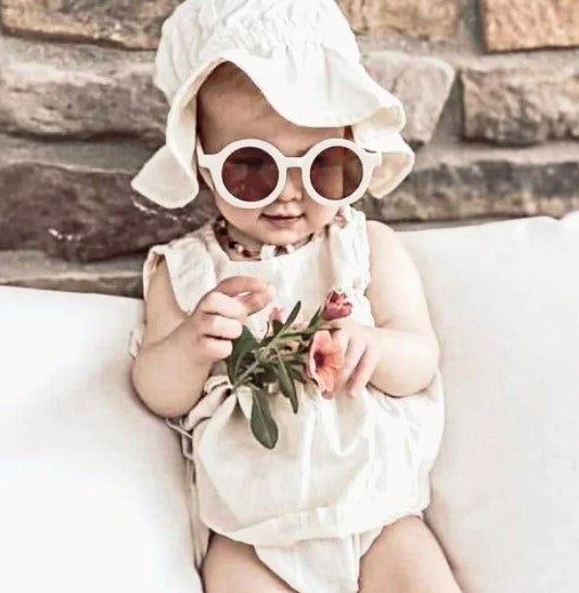 Retro baby round sunnies with 100% UV protection