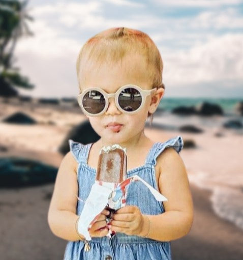Retro baby round sunnies with 100% UV protection