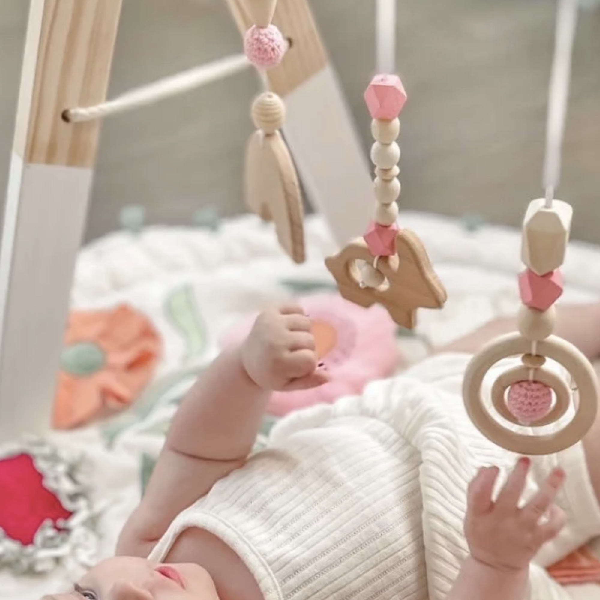 Wooden hanging toy sets PINK RAIN