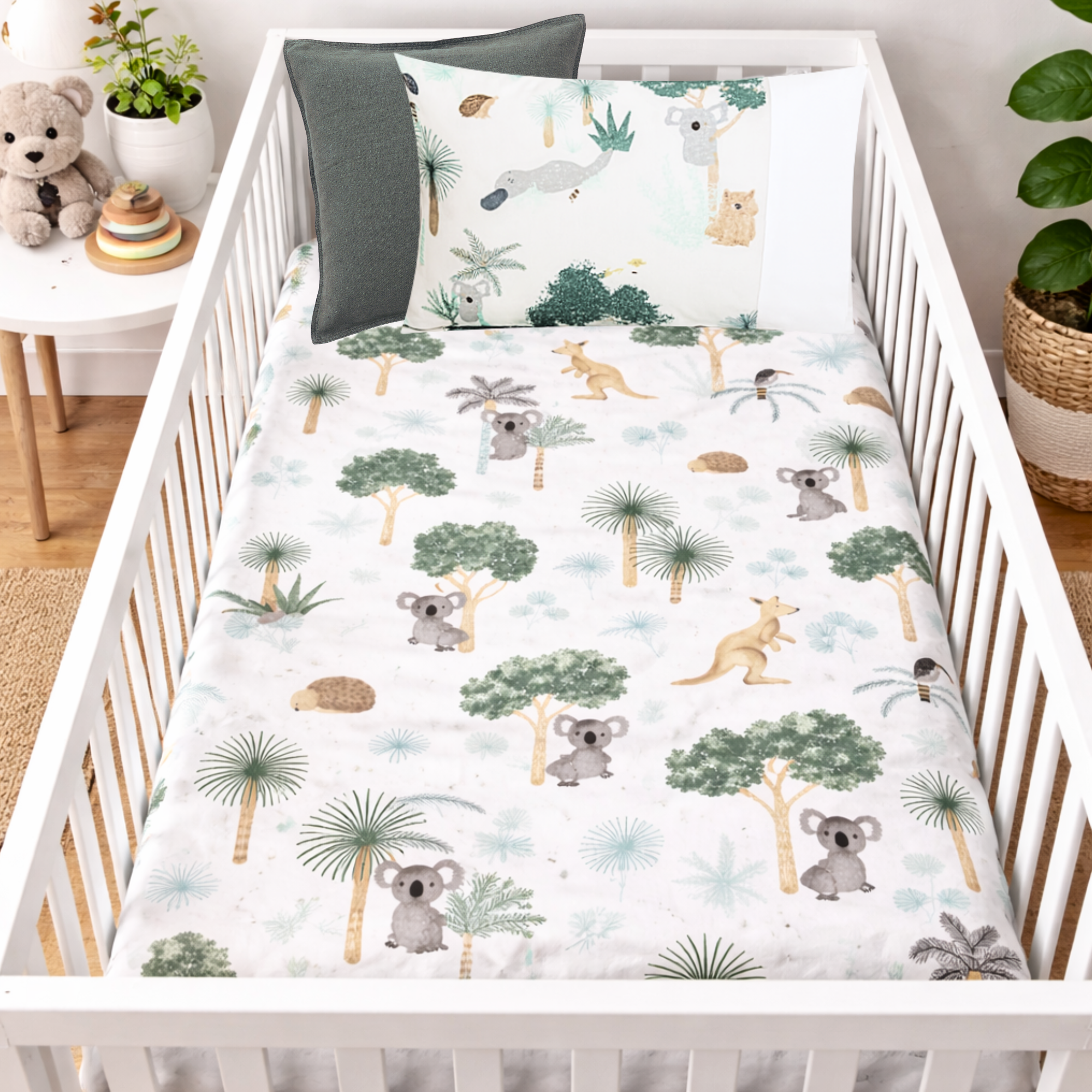 Double sided Cot or Toddler bedding set AUSTRALIAN WOODLAND