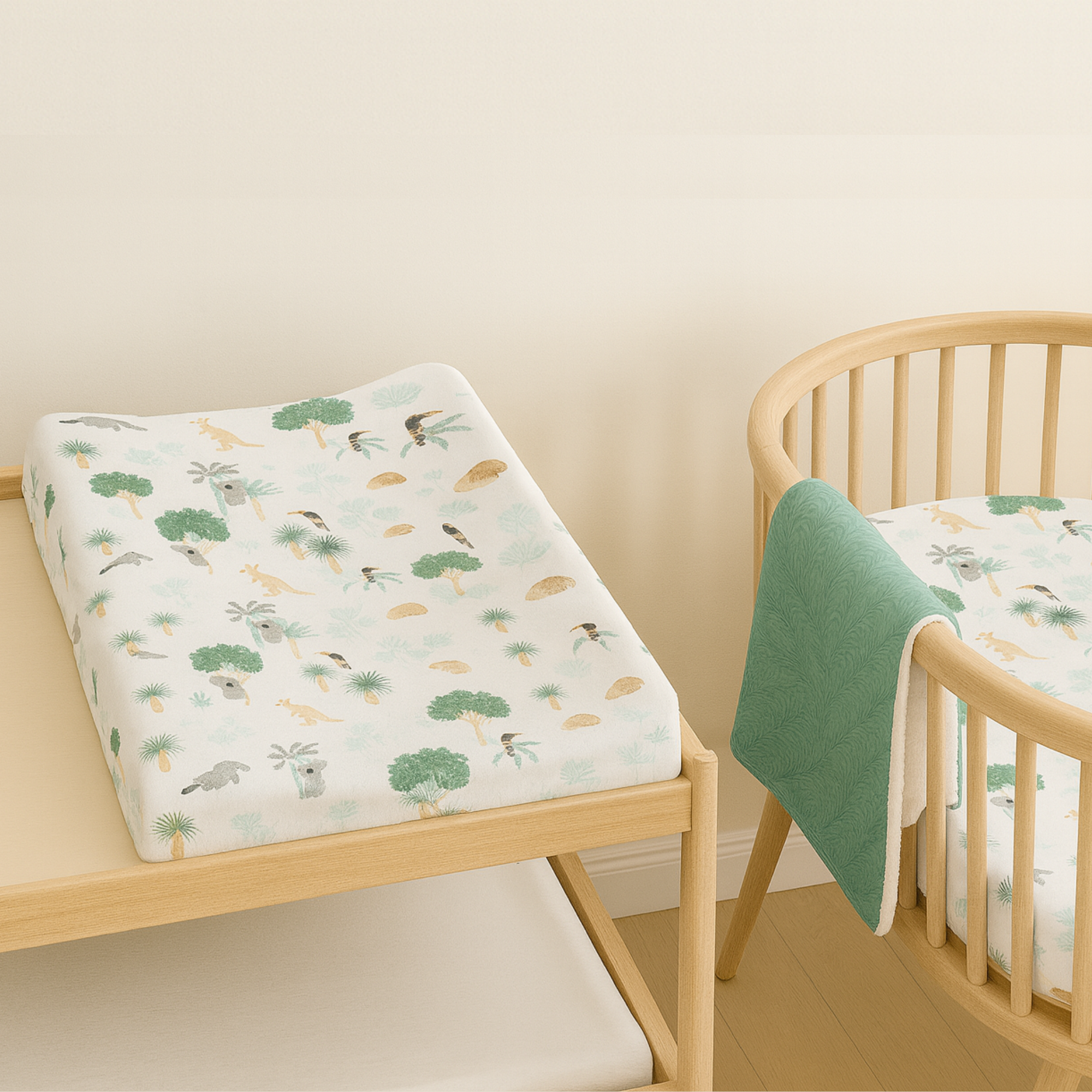 Double sided Newborn bassinet bedding set AUSTRALIAN WOODLAND