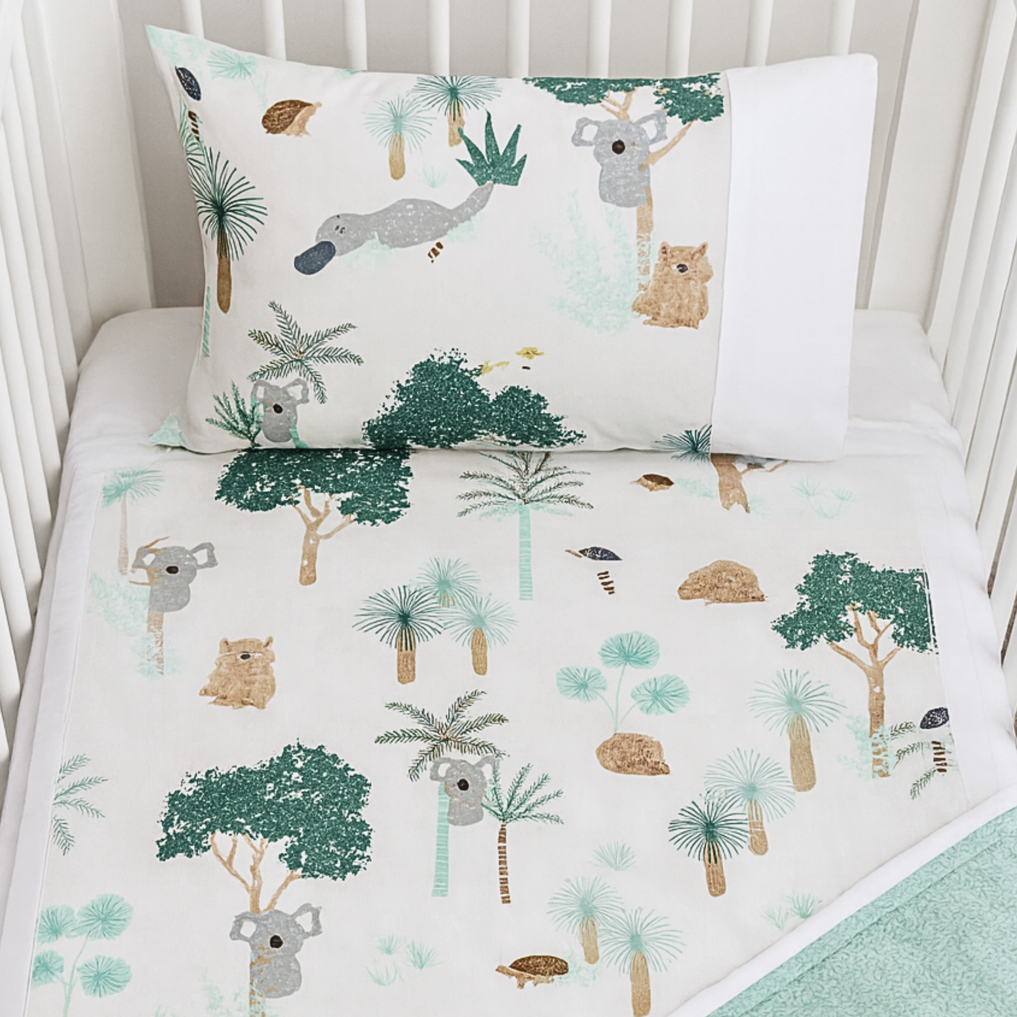 Double sided Cot or Toddler bedding set AUSTRALIAN WOODLAND