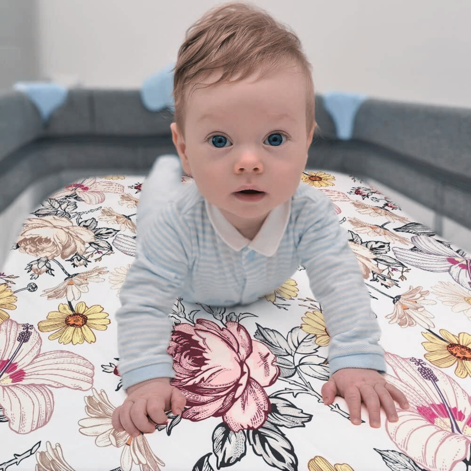 Fitted bassinet sheet or moses basket sheet FLORAL