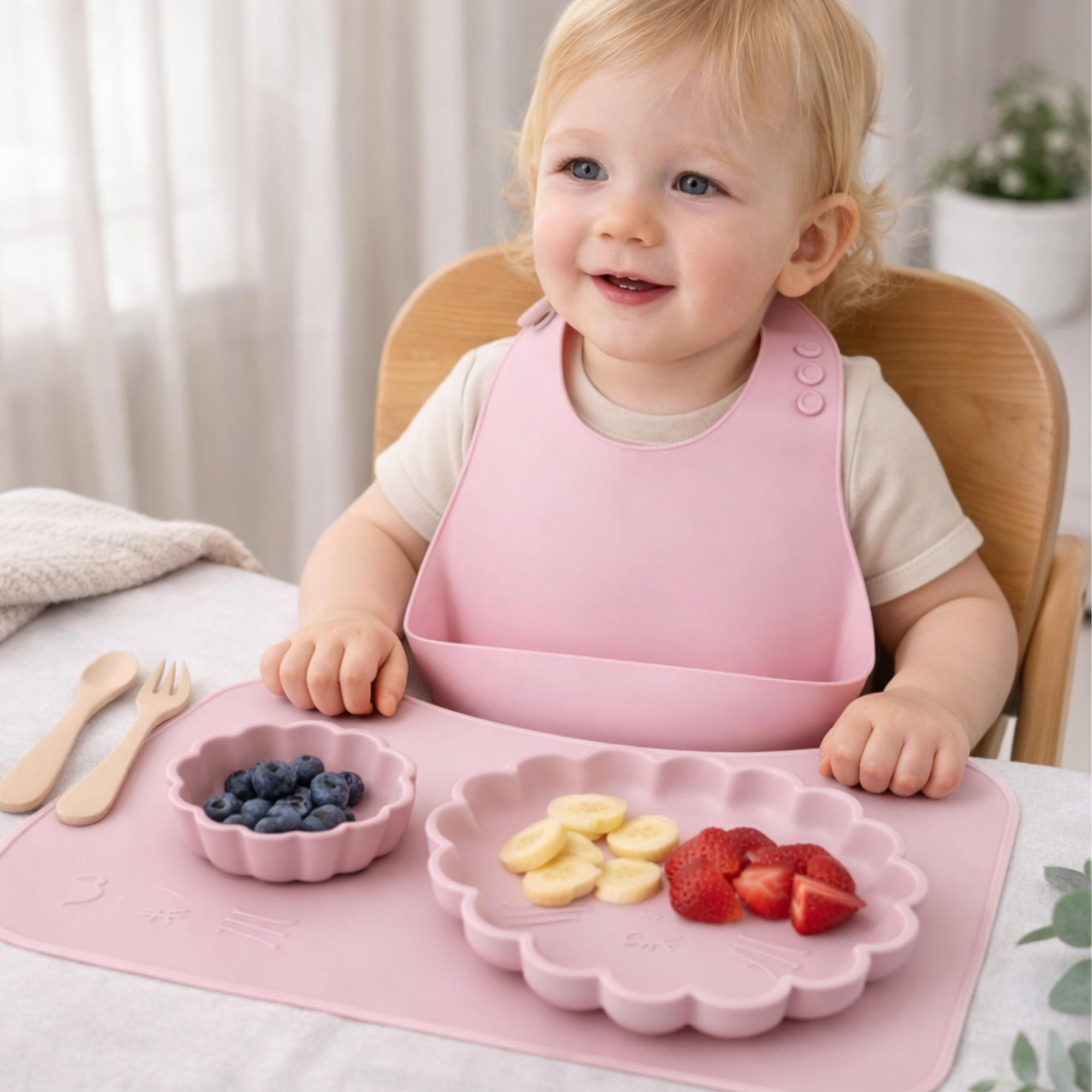 Silicone bib with food catcher VARIOUS COLOURS