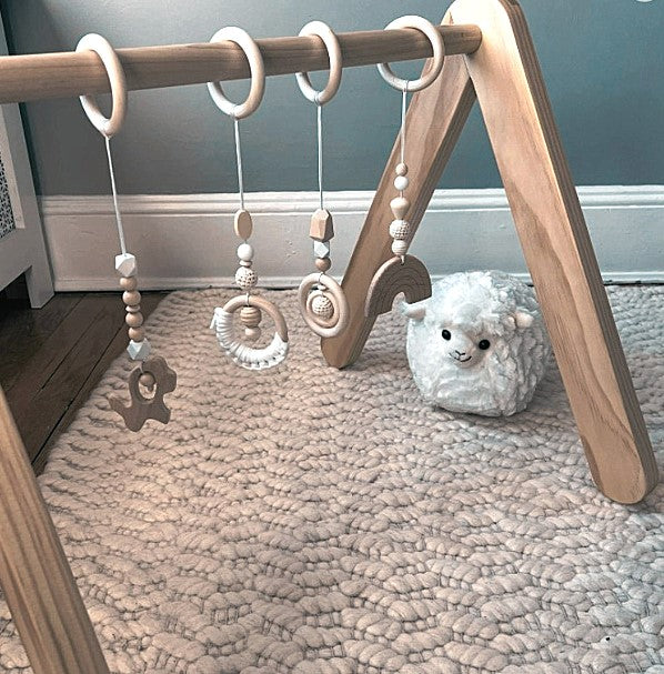 Wooden hanging baby toy sets CLEAR SKIES (4 piece)